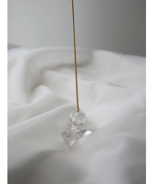 swane(スワネ)の「flower drop pierce(ピアス(両耳用)・レディース・ゴールド・FREE)」の6枚目の写真