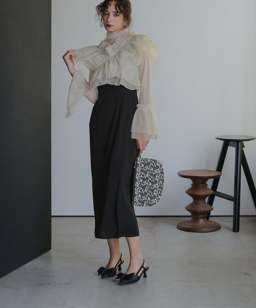 Callarus(カラルス)の「〔Callarus〕<単品>袖フリルデザインチュールブラウス(シャツ/ブラウス・レディース・アイボリー/ブラック・M/L/LL/3L/S)」の8枚目の写真