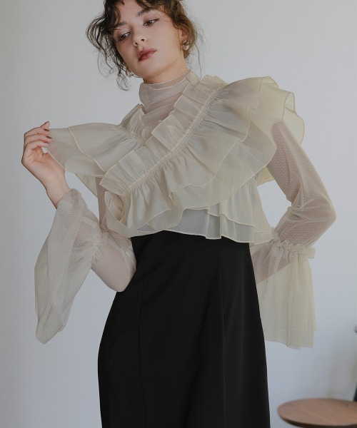 Callarus(カラルス)の「〔Callarus〕<単品>袖フリルデザインチュールブラウス(シャツ/ブラウス・レディース・アイボリー/ブラック・M/L/LL/3L/S)」の3枚目の写真