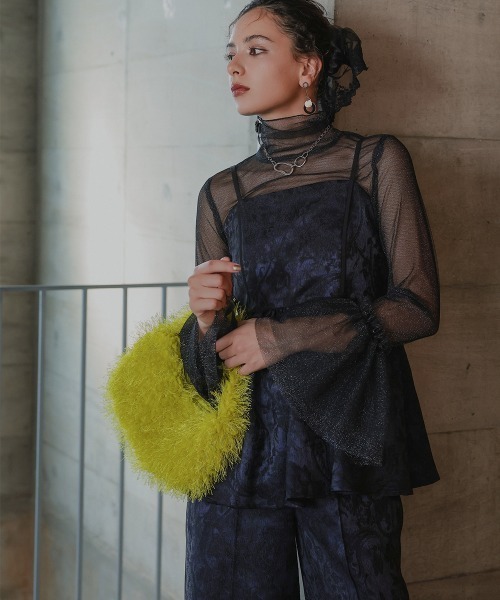 Callarus(カラルス)の「〔Callarus〕<単品>袖フリルデザインチュールブラウス(シャツ/ブラウス・レディース・アイボリー/ブラック・M/L/LL/3L/S)」の17枚目の写真