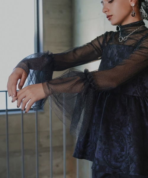 Callarus(カラルス)の「〔Callarus〕<単品>袖フリルデザインチュールブラウス(シャツ/ブラウス・レディース・アイボリー/ブラック・M/L/LL/3L/S)」の11枚目の写真