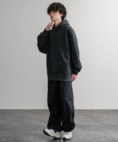 Rocky Monroe（ロッキーモンロー）の「ヘビーウェイト裏起毛オーバーサイズプルオーバーパーカー/フーディー（パーカー・メンズ・チャコールグレー/杢グレー/ブラック/バーガンディー/オートミール・M/L/LL）」の17枚目の写真