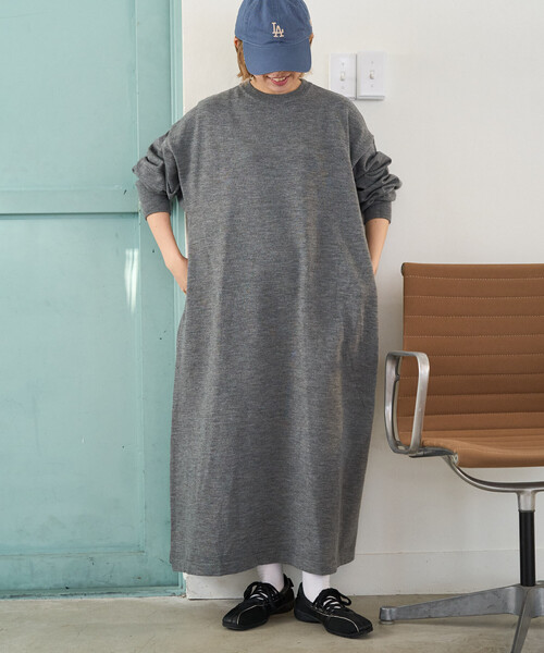 FREAK'S STORE（フリークスストア）の「限定展開　フレア マキシ カラー ニット ワンピース（ワンピース・レディース・レッド/ダークブラウン/グレー/ベージュ/ネイビー/ブラック・MEDIUM/SMALL）」の8枚目の写真