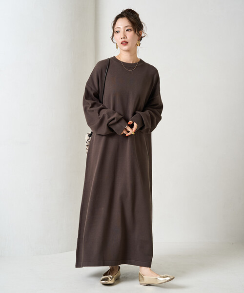 familiar フレアワンピース　80 セール】限定展開 フレア マキシ カラー ニット ワンピース