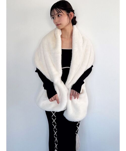 RESEXXY（リゼクシー）の「フェイクファーマフラー（マフラー・レディース・ブラック/ホワイト・FREE）」の6枚目の写真