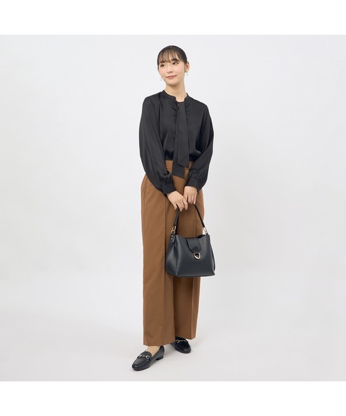 AOYAMA（アオヤマ）の「華やかさが目を引く微光沢素材!取り外しタイ付ブラウス（シャツ/ブラウス・レディース・ブラック/サックスブルー/ホワイト/ピンク・S/M/L/LL）」の18枚目の写真