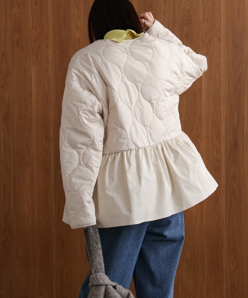 Bou Jeloud（ブージュルード）の「中綿ペプラムブルゾン（ブルゾン・レディース・オフホワイト/ブラック・38）」の6枚目の写真