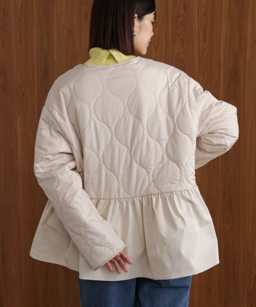 Bou Jeloud（ブージュルード）の「中綿ペプラムブルゾン（ブルゾン・レディース・オフホワイト/ブラック・38）」の10枚目の写真