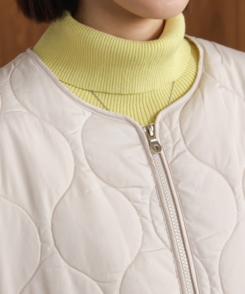 Bou Jeloud（ブージュルード）の「中綿ペプラムブルゾン（ブルゾン・レディース・オフホワイト/ブラック・38）」の12枚目の写真