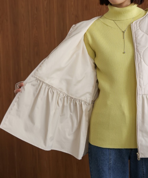 Bou Jeloud（ブージュルード）の「中綿ペプラムブルゾン（ブルゾン・レディース・オフホワイト/ブラック・38）」の17枚目の写真