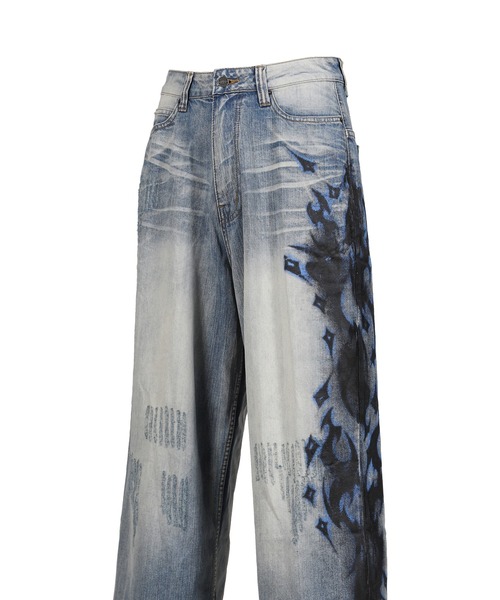 Jaded London(ジェイデッドロンドン)の「SPIKE AIRBRUSH BLUE JEAN(デニムパンツ・メンズ・ネイビー・34/32/30/28)」の4枚目の写真