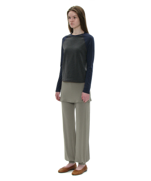 PARTIMENTO WOMEN（パルティメントウィメン）の「PWC カラーブロックレグランロングスリーブTシャツ_チャコールメランジ（Tシャツ/カットソー・レディース・その他・LARGE/SMALL/MEDIUM）」の2枚目の写真