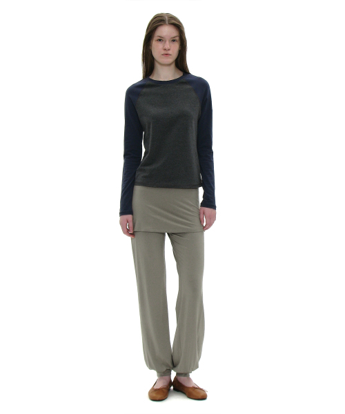 PARTIMENTO WOMEN（パルティメントウィメン）の「PWC カラーブロックレグランロングスリーブTシャツ_チャコールメランジ（Tシャツ/カットソー・レディース・その他・LARGE/SMALL/MEDIUM）」の4枚目の写真