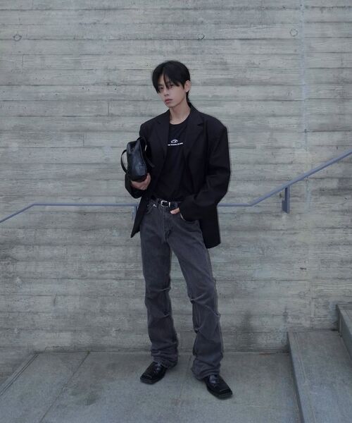 SLOWACID（スローアシッド）の「オルタネートタックフレアデニムパンツ[グレー]（デニムパンツ・レディース・グレー・SMALL/MEDIUM/LARGE）」の2枚目の写真