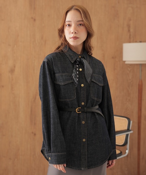 SUWDEE(スーディー)の「scarf double pocket denim shirt(シャツ/ブラウス・レディース・ネイビー・FREE)」の1枚目の写真