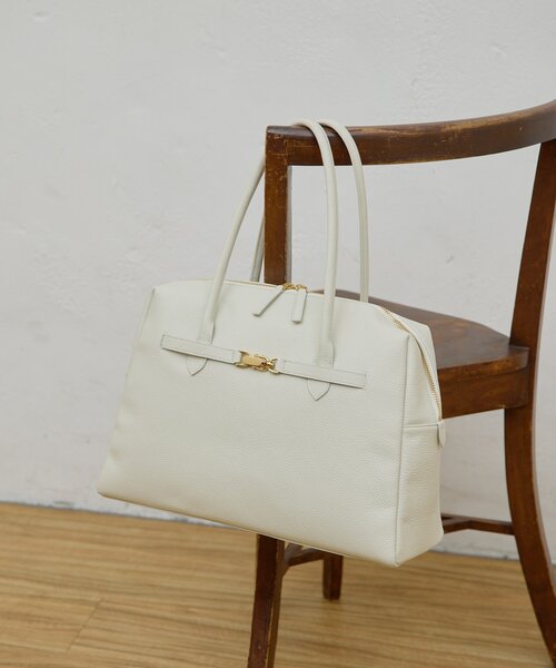 GALLARDAGALANTE（ガリャルダガランテ）の「【2.718】バックルボストンバッグ（ボストンバッグ・レディース・ベージュ/オフホワイト・FREE）」の2枚目の写真