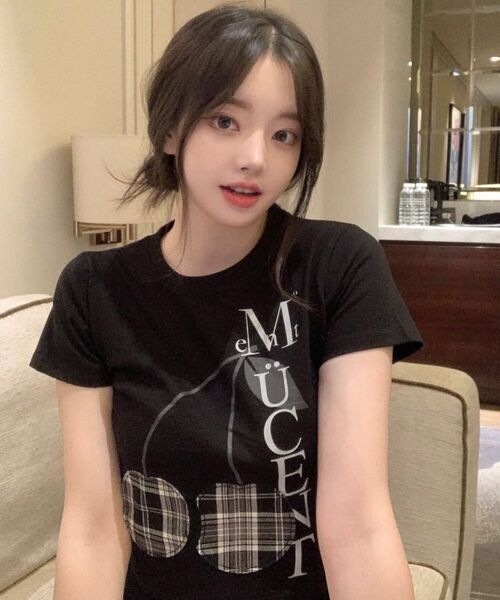 MUCENT(ムセント)の「ブランディチェックチェリーパッチラウンドネック半袖Tシャツ男女共用(Tシャツ/カットソー・レディース・ブラック・L/SHORT/M)」の9枚目の写真