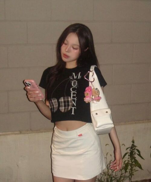 MUCENT(ムセント)の「ブランディチェックチェリーパッチラウンドネック半袖Tシャツ男女共用(Tシャツ/カットソー・レディース・ブラック・L/SHORT/M)」の13枚目の写真