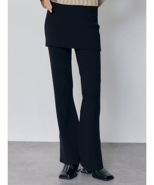 MURUA（ムルーア）の「スカートレイヤードニットフレアパンツ（その他パンツ・レディース・ブラック/グレー・FREE）」の2枚目の写真