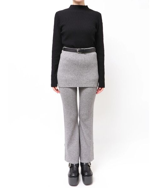 MURUA（ムルーア）の「スカートレイヤードニットフレアパンツ（その他パンツ・レディース・ブラック/グレー・FREE）」の5枚目の写真