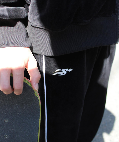 WISM（ウィズム）の「GRAND × NEW BALNCE VELOUR TRACK PANTS（その他パンツ・メンズ・ブラック・SMALL/MEDIUM）」の9枚目の写真