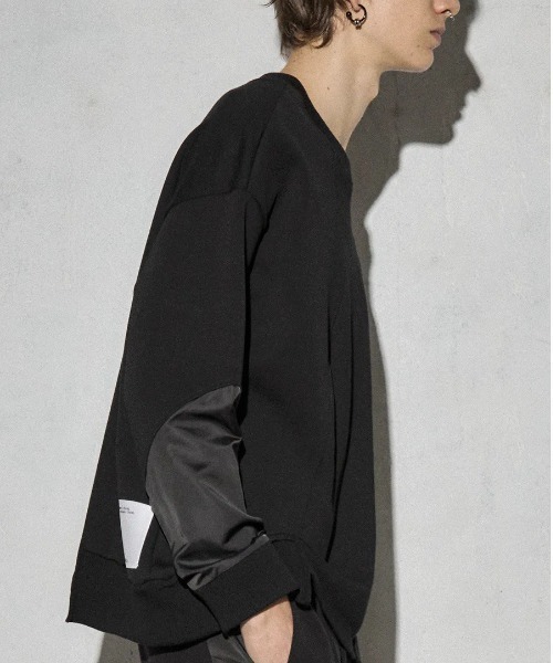 ROYAL FLASH（ロイヤルフラッシュ）の「Maison ULA/メゾン ウラ/HYBRID MATERIAL PULLOVER（スウェット・メンズ・ブラック/ネイビー・1/2）」の4枚目の写真
