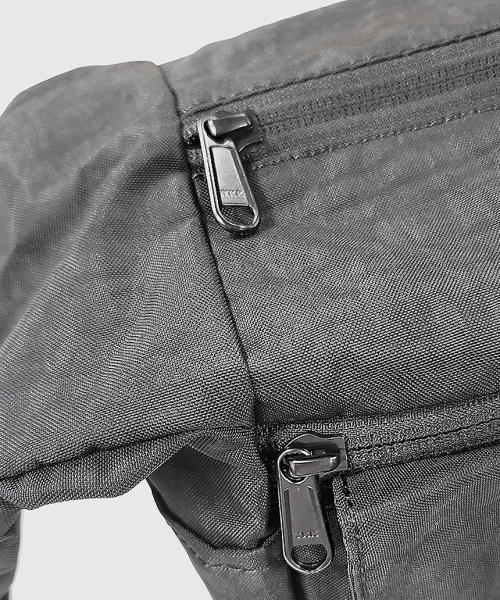 MONSTER REPUBLIC(モンスターリパブリック)の「COME IN MESSENGER BAG / BLACK(メッセンジャーバッグ・レディース・ブラック・FREE)」の8枚目の写真