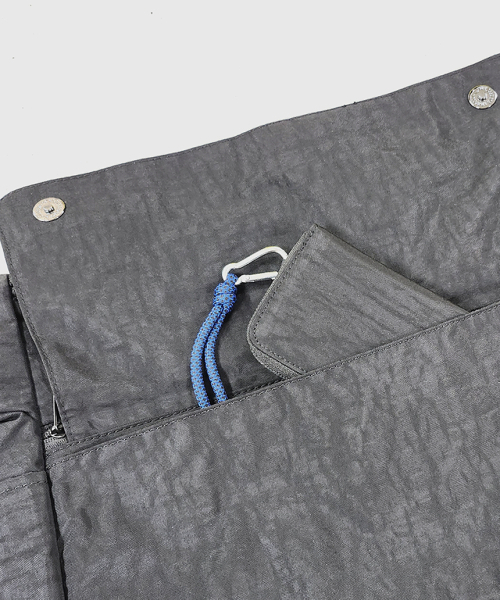 MONSTER REPUBLIC(モンスターリパブリック)の「COME IN MESSENGER BAG / BLACK(メッセンジャーバッグ・レディース・ブラック・FREE)」の10枚目の写真