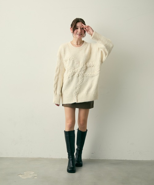 Lunea（ルネア）の「リボンジャガードケーブルニット（ニット/セーター・レディース・グレー/アイボリー/キャメル/ネイビー・FREE）」の7枚目の写真