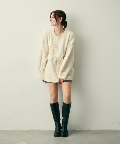 Lunea（ルネア）の「リボンジャガードケーブルニット（ニット/セーター・レディース・グレー/アイボリー/キャメル/ネイビー・FREE）」の10枚目の写真