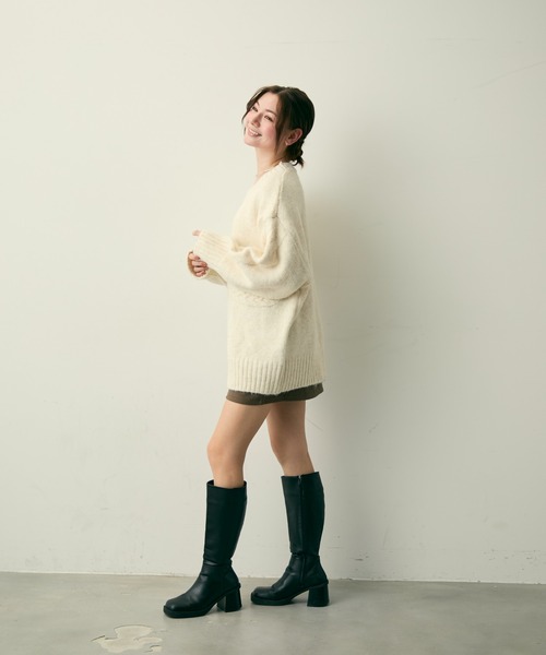 Lunea（ルネア）の「リボンジャガードケーブルニット（ニット/セーター・レディース・グレー/アイボリー/キャメル/ネイビー・FREE）」の11枚目の写真