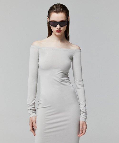 LADY VOLUME（レディーボリューム）の「OFF SHOULDER LINE DRESS_LIGHT GREY（ワンピース・レディース・その他・MEDIUM/SMALL/X-SMALL）」の3枚目の写真