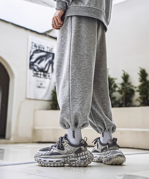 A'GEM9(エージェムナイン)の「A'GEM/9 × .kom 『select/セレクト』CHUNKY TRAIL SNEAKERS/チャンキートレイル厚底スニーカー(スニーカー・メンズ・グレー/ブラック・27/26)」の9枚目の写真