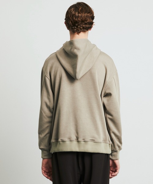 UNITED TOKYO(ユナイテッドトウキョウ)の「Naia Wool Double Knit Hoodie(パーカー・メンズ・ブラック/モカ/オリーブ・1/2)」の9枚目の写真