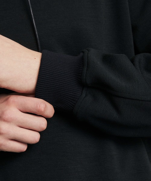 UNITED TOKYO(ユナイテッドトウキョウ)の「Naia Wool Double Knit Hoodie(パーカー・メンズ・ブラック/モカ/オリーブ・1/2)」の19枚目の写真