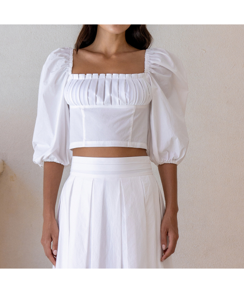 LEAUET(ルエ)の「Isla White Pleated Square-neck Crop Top(シャツ/ブラウス・レディース・その他・SMALL/MEDIUM)」の1枚目の写真