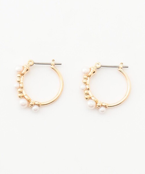 ICB(アイシービー)の「メタルパールコンビピアス(ピアス(両耳用)・レディース・シルバー系/ゴールド系・F)」の7枚目の写真