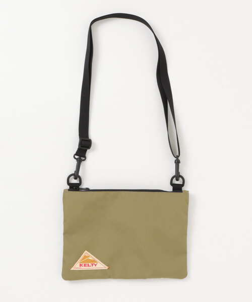 KELTY(ケルティ)の「約109gの軽量設計【KELTY】ES FLAT POUCH S サコッシュ ショルダーバッグ 軽量(ショルダーバッグ・レディース・ホワイト系/マスタード/ネイビー/ベージュ/ブラック系/タン/セージグリーン/アニマル/スカイブルー/オリーブ/ブラウン系/ブラック/レオパード・ONE SIZE)」の7枚目の写真