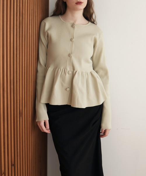 Mili affinity（ミリアフィニティー）の「ウエスト切替ペプラムフレアニットカーディガン（ニット/セーター・レディース・チャコールグレー/アイボリー/ブラック・FREE）」の20枚目の写真