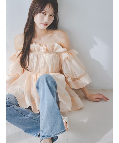 SNIDEL（スナイデル）の「ボリュームギャザーフリルチュニック（その他トップス・レディース・ホワイト/ブラック/オレンジ/ドット・F）」の4枚目の写真