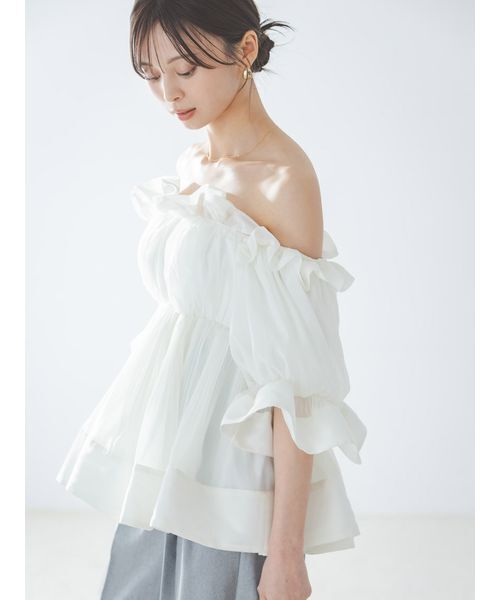 SNIDEL（スナイデル）の「ボリュームギャザーフリルチュニック（その他トップス・レディース・ホワイト/ブラック/オレンジ/ドット・F）」の15枚目の写真