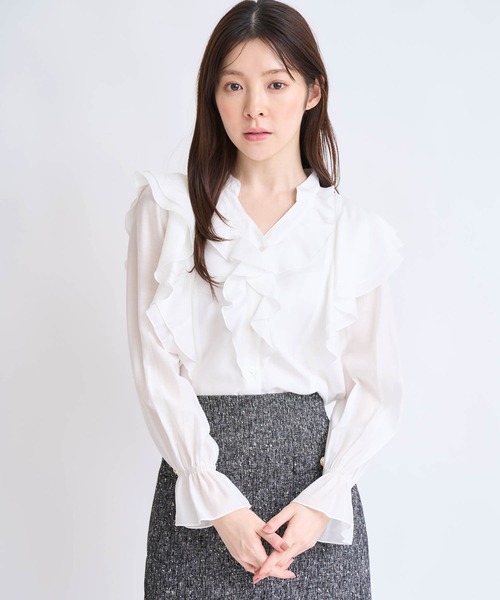 NOELA(ノエラ)の「フリルスキッパーブラウス(シャツ/ブラウス・レディース・ベージュ/オフホワイト/イエロー・フリー)」の4枚目の写真