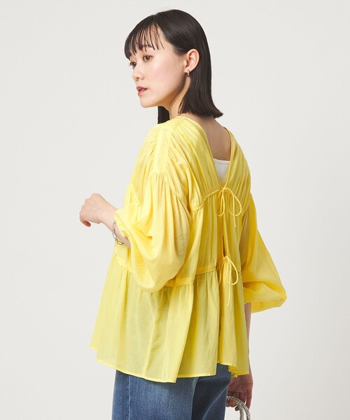 green label relaxing(グリーンレーベルリラクシング)の「全方位映えギャザーブラウス(シャツ/ブラウス・レディース・ブラック/ホワイト/ブラウン/イエロー・FREE)」の4枚目の写真