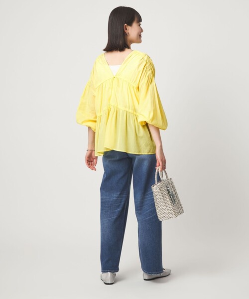 green label relaxing(グリーンレーベルリラクシング)の「全方位映えギャザーブラウス(シャツ/ブラウス・レディース・ブラック/ホワイト/ブラウン/イエロー・FREE)」の13枚目の写真