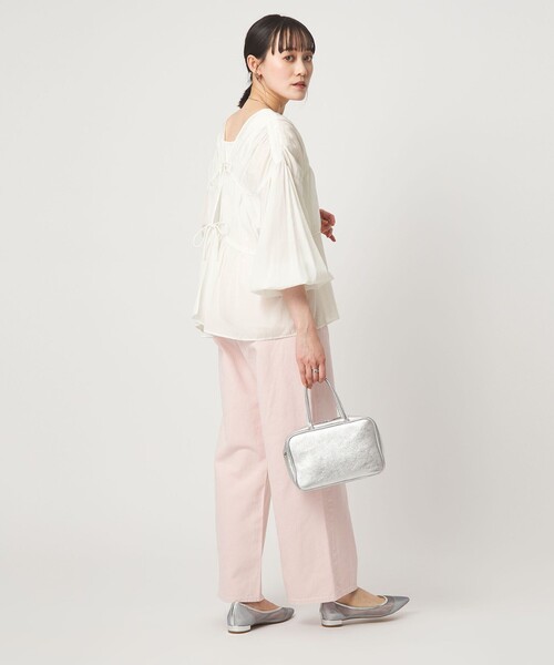 green label relaxing(グリーンレーベルリラクシング)の「全方位映えギャザーブラウス(シャツ/ブラウス・レディース・ブラック/ホワイト/ブラウン/イエロー・FREE)」の20枚目の写真