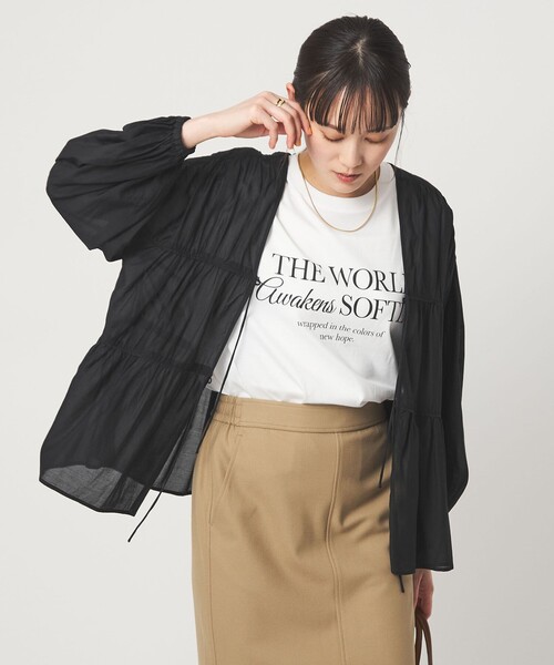 green label relaxing(グリーンレーベルリラクシング)の「全方位映えギャザーブラウス(シャツ/ブラウス・レディース・ブラック/ホワイト/ブラウン/イエロー・FREE)」の21枚目の写真