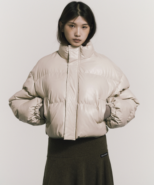 NICK&NICOLE(ニックアンドニコール)の「PREMIUM VEGAN LEATHER CROP PADDING_BLACK(ダウンジャケット/コート・レディース・その他・FREE)」の2枚目の写真