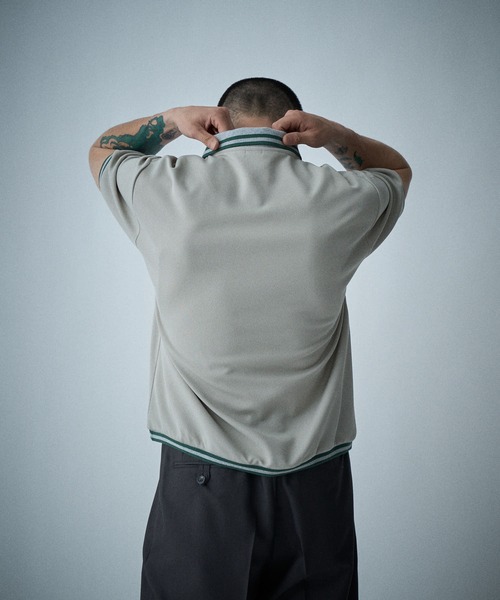 THE BOLDMAN(ザ ボールドマン)の「Active Polo Shirts / アクティブポロシャツ(ポロシャツ・メンズ・グレイッシュベージュ/ブラック/ネイビー・MEDIUM/LARGE)」の5枚目の写真
