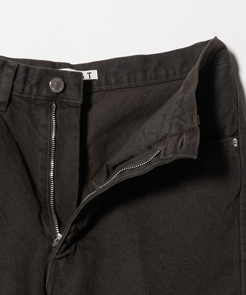 NVRFRGT(ネヴァーフォーゲット)の「<NVRFRGT>3D ツイスト ワイド ジーンズ(デニムパンツ・メンズ・ダークブラウン・2)」の7枚目の写真