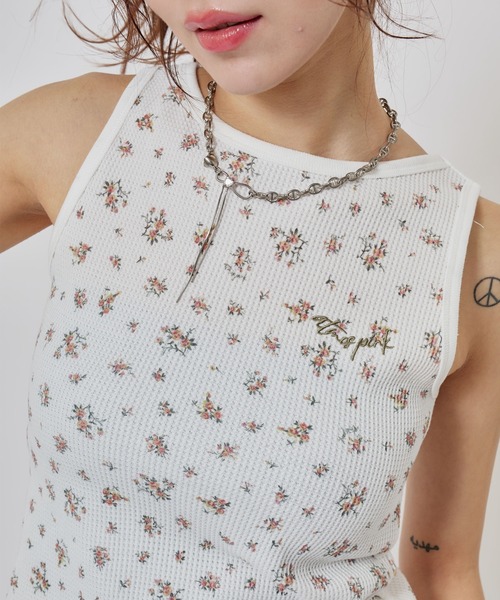 atmos pink(アトモスピンク)の「atmos pink Floral Print Tank Top / アトモス ピンク フローラル プリント タンク トップ(タンクトップ・レディース・ブラック/ホワイト・FREE)」の3枚目の写真